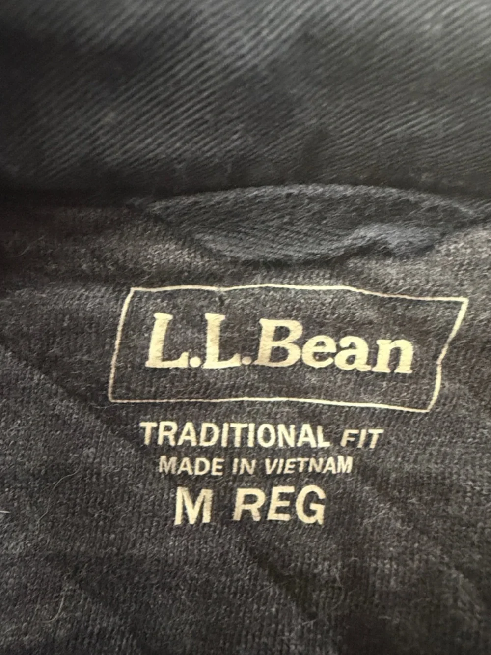 L.L Bean black quilted shirt snap jacket size medium